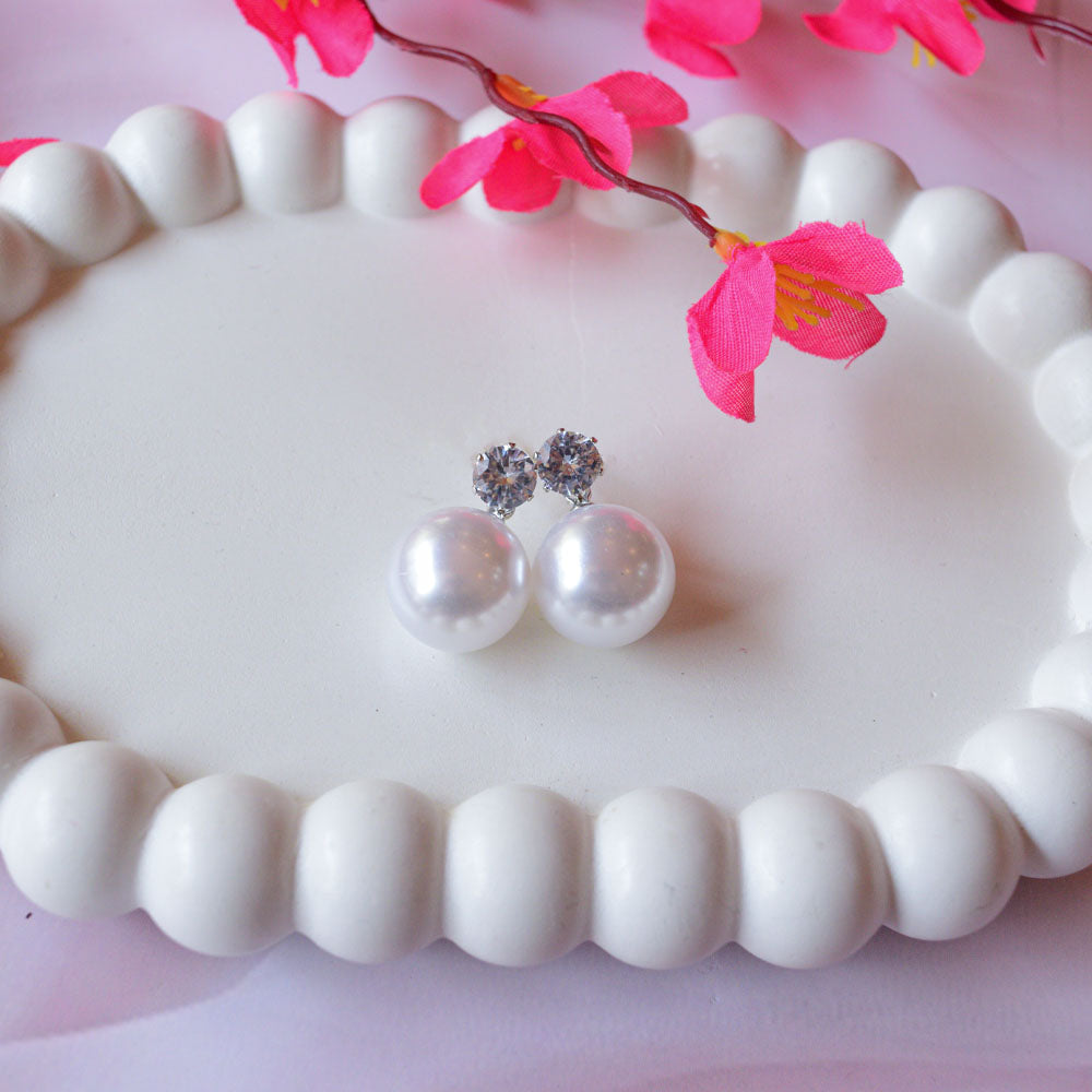 Pearl Drop Earrings Image 1