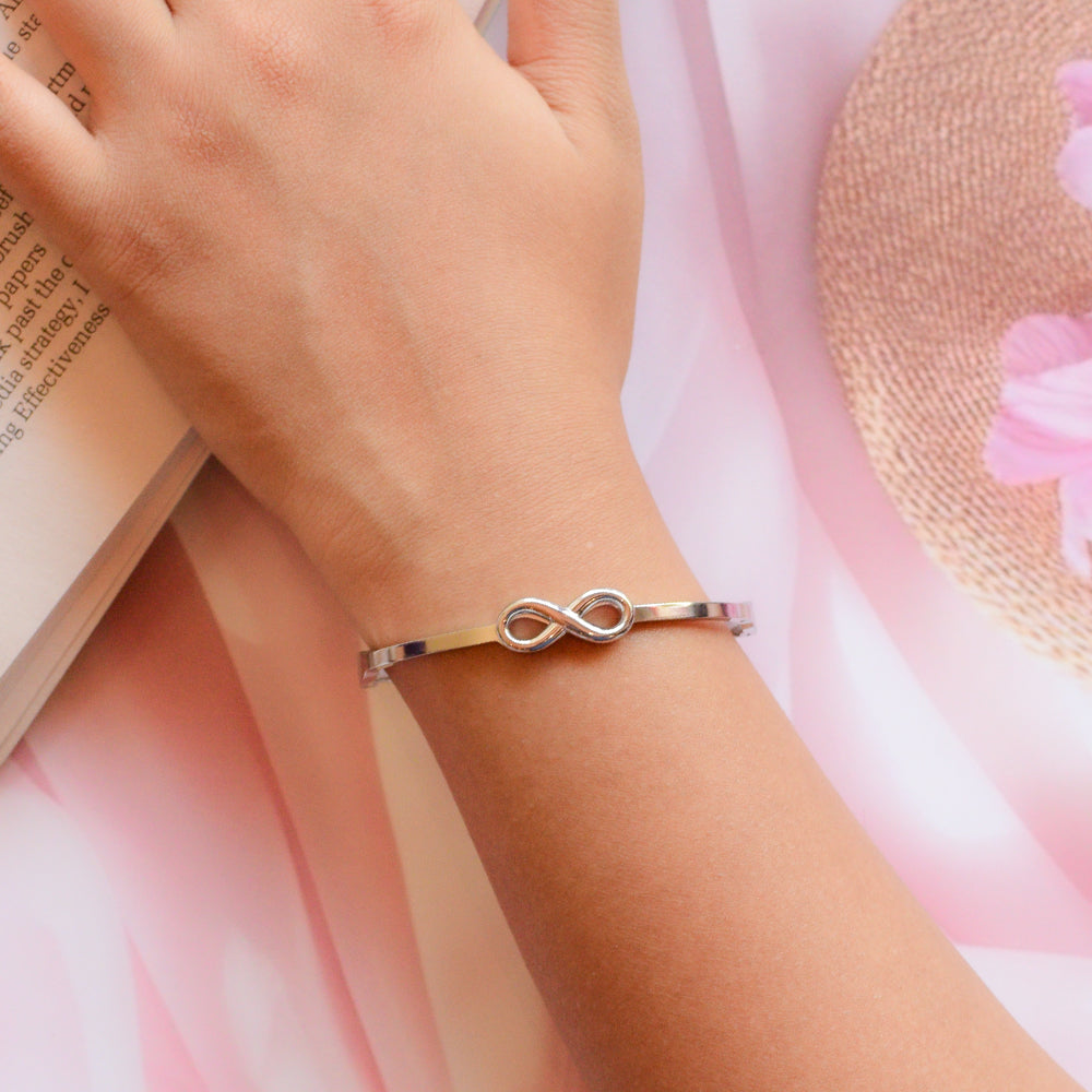 Infinity Bracelet Image 