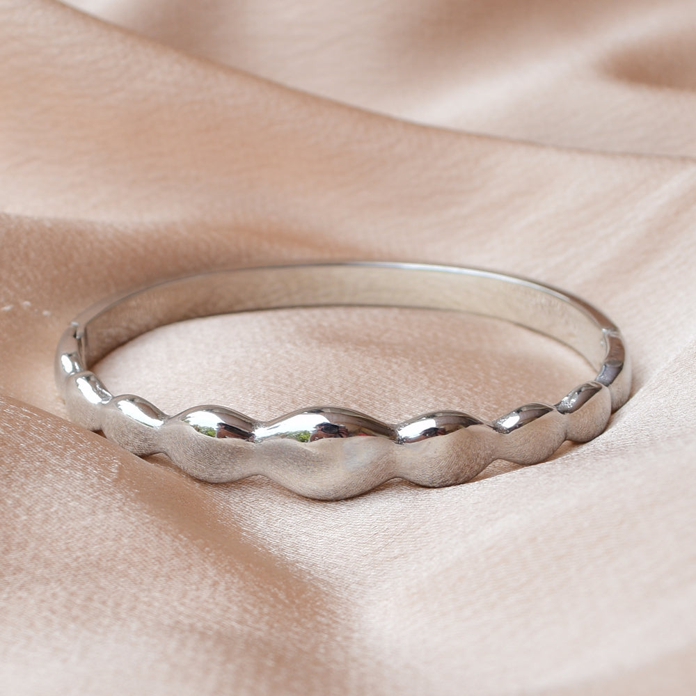 Silver Wave Bracelet Image 4