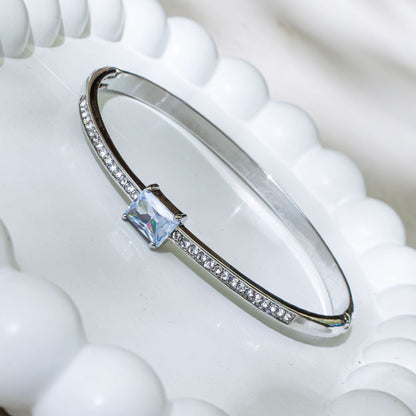 Crystal Glow Bracelet Image 2