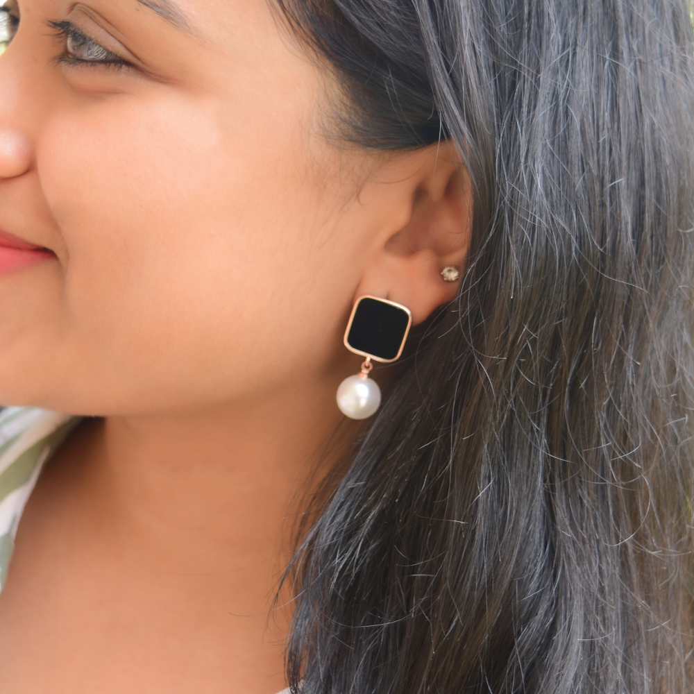 Black Pearl Drops Image 3