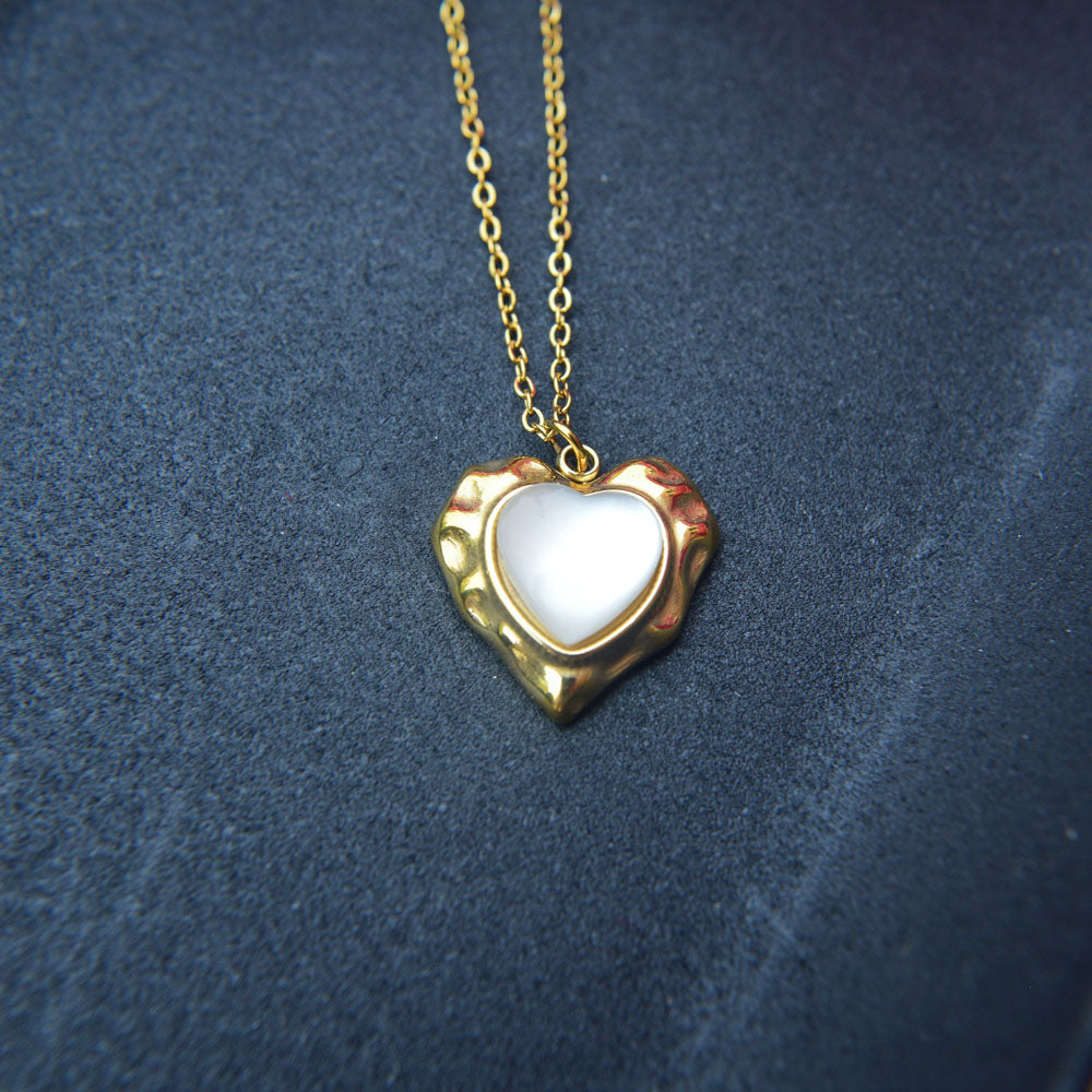 Heart Stone Pendant Image 3