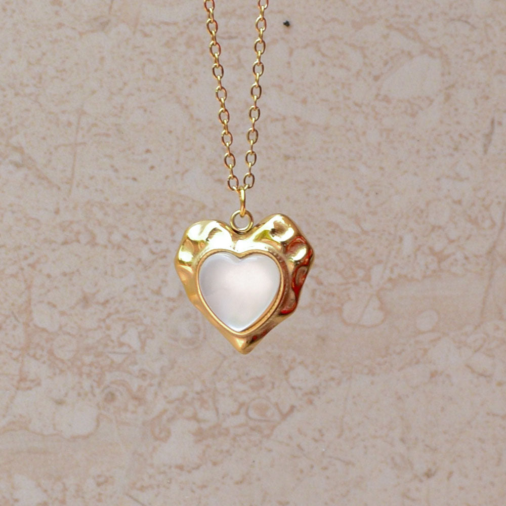 Heart Stone Pendant Image 4