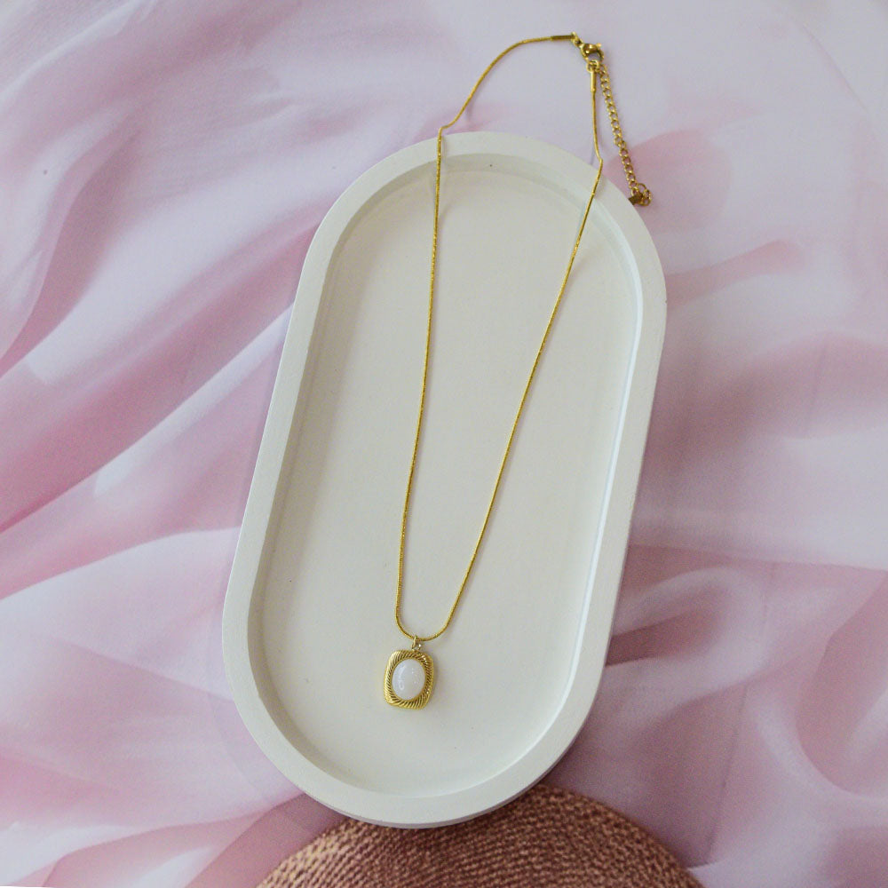 Luxe Moonstone Pendant Image 2