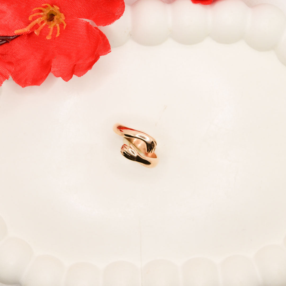 Hug Ring Image 3