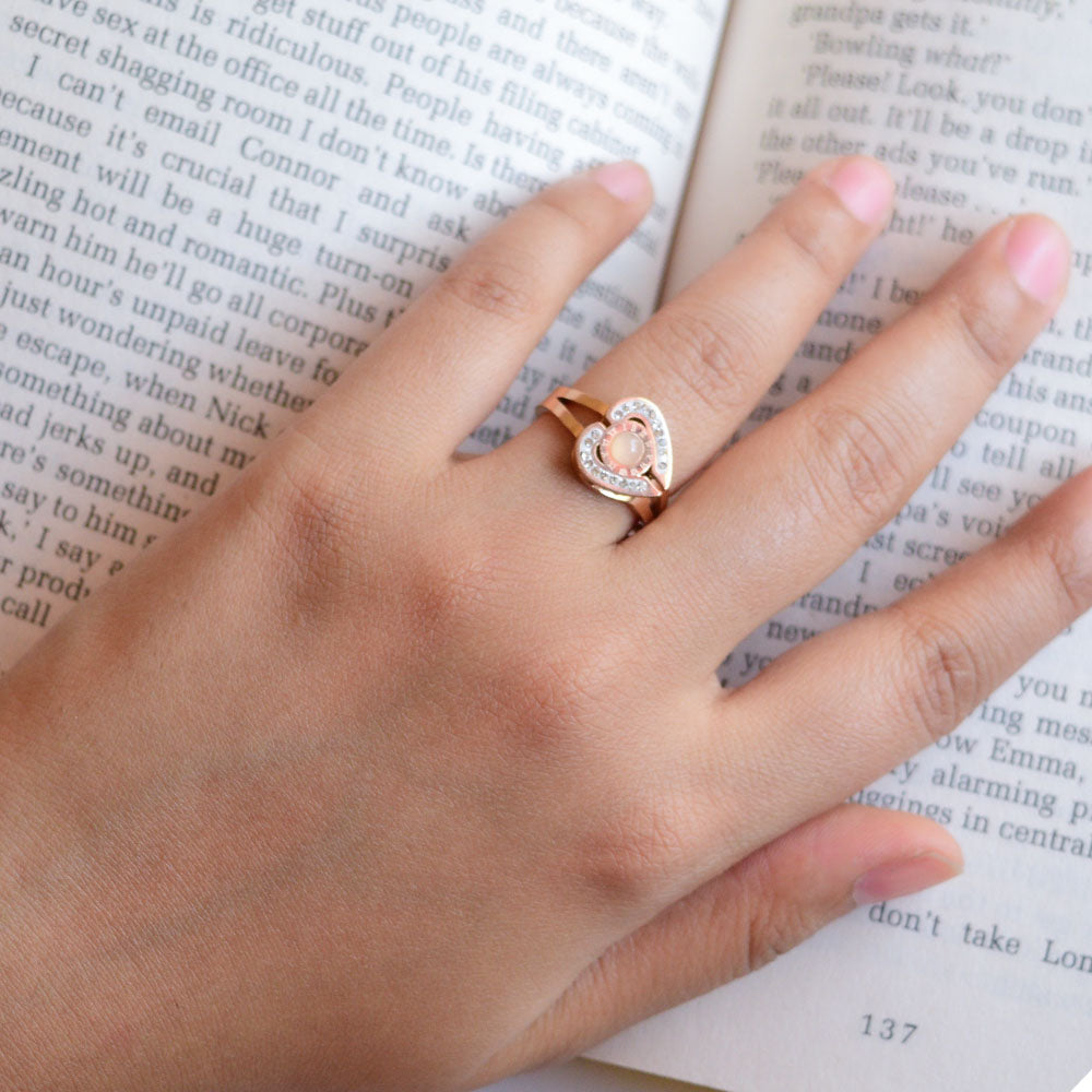 Pearl Halo Ring Image 1