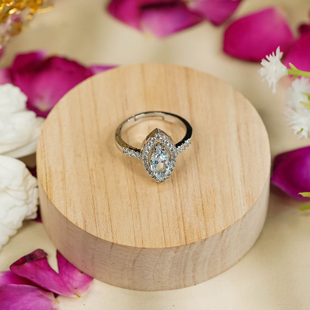 Radiant Cut Ring Image 2