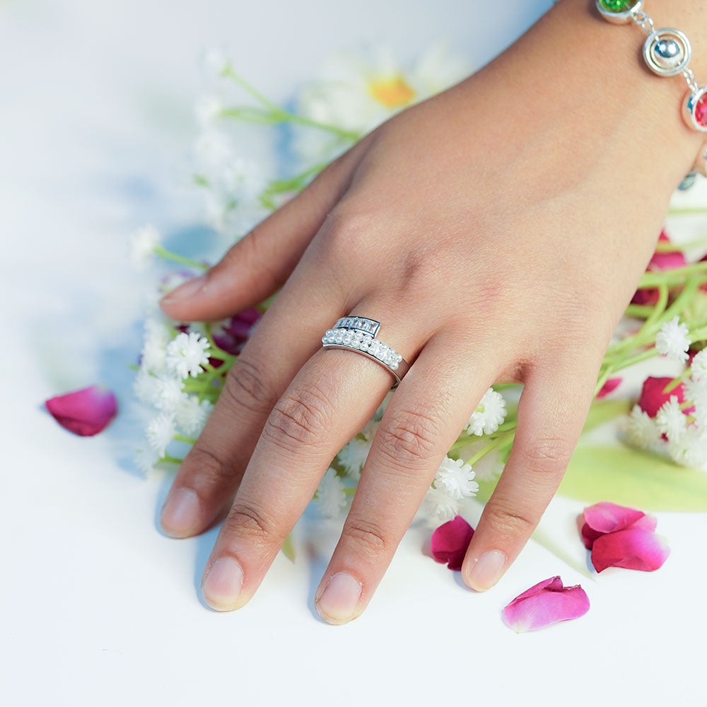 Pearl Twinkle Ring Image 3