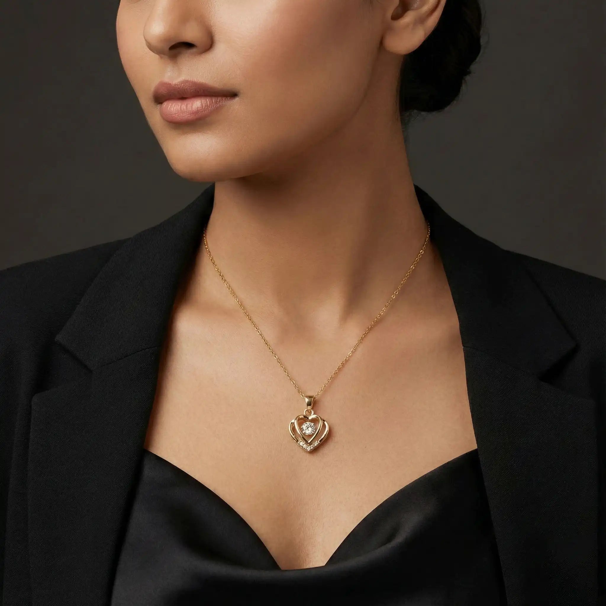 Double Heart Glow Pendant anti-tarnish gold heart necklace worn on neck