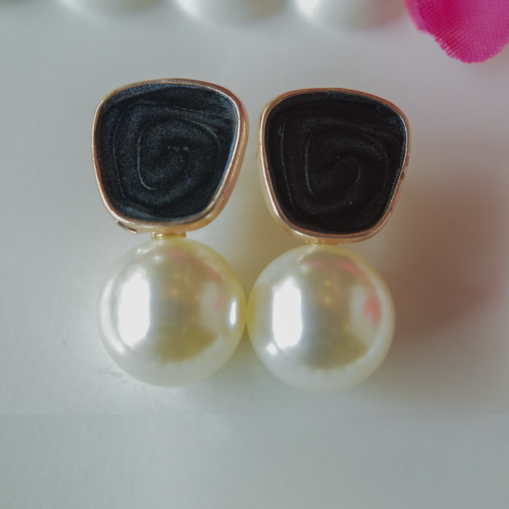 Rainbow Pearl Drops Image 2
