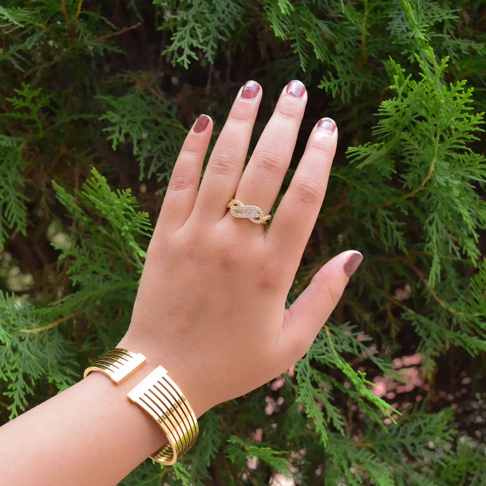 Gold Knot Ring image 1