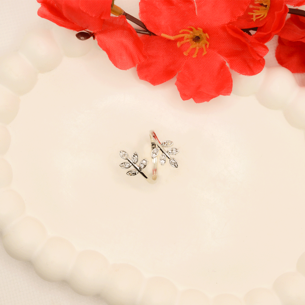 Leaf Ring Image 3