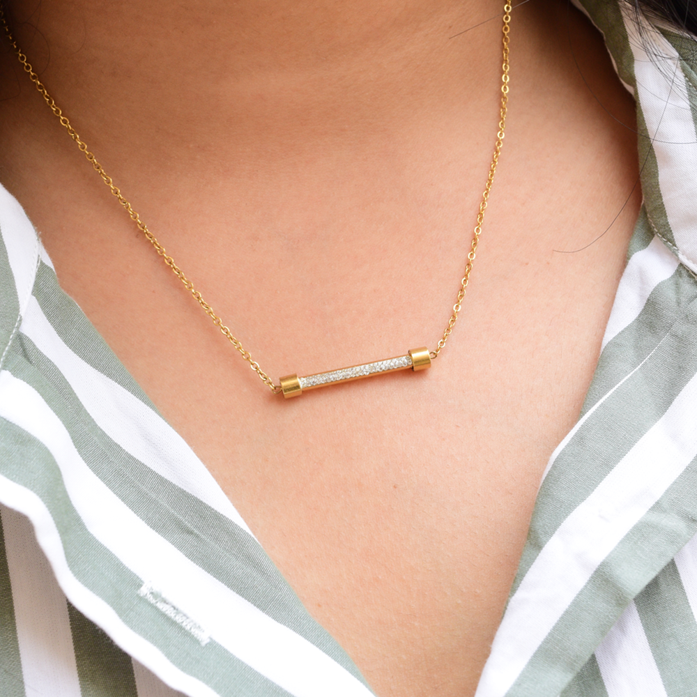 Dainty Line Pendant Image 2