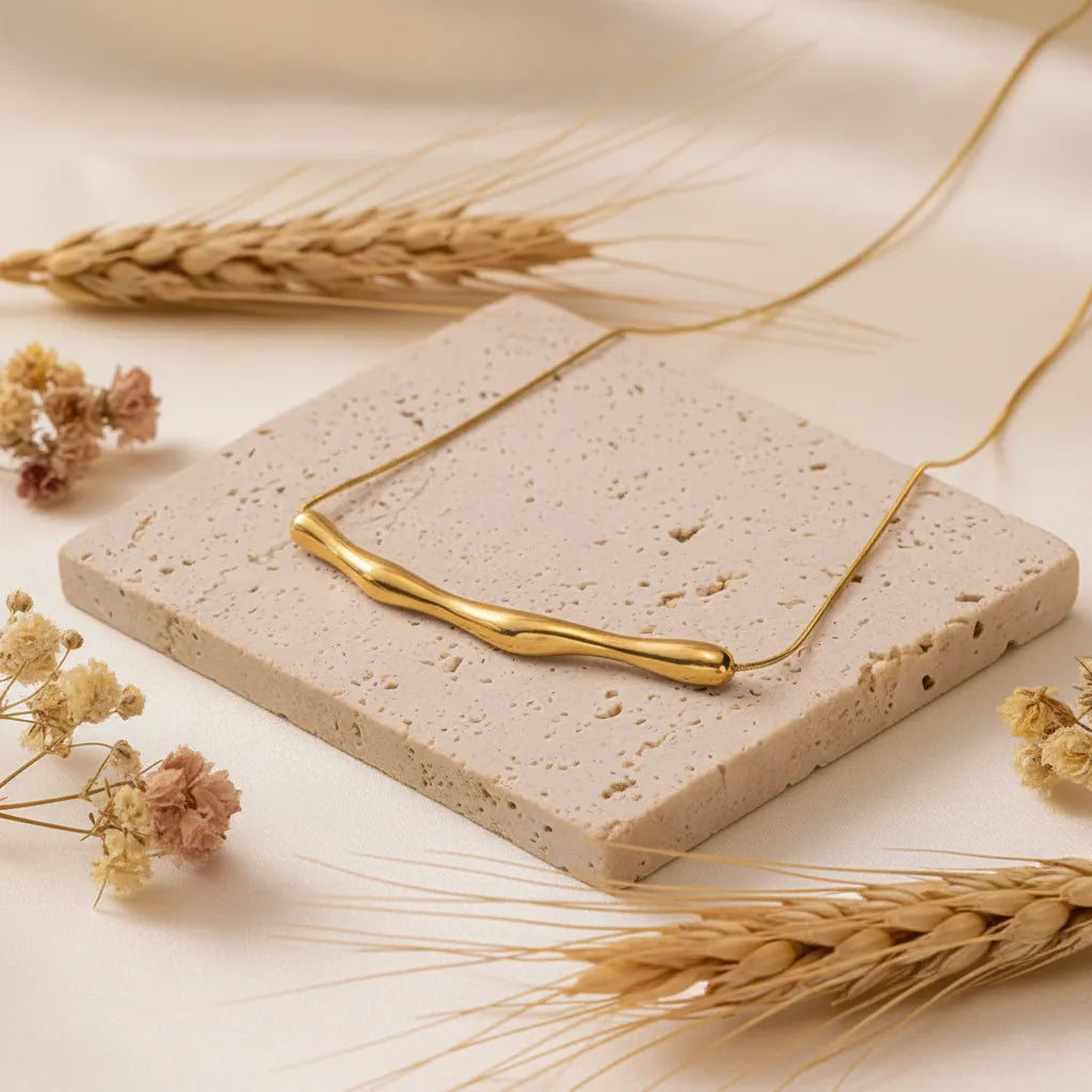 Golden Bar Pendant - K-A Trends