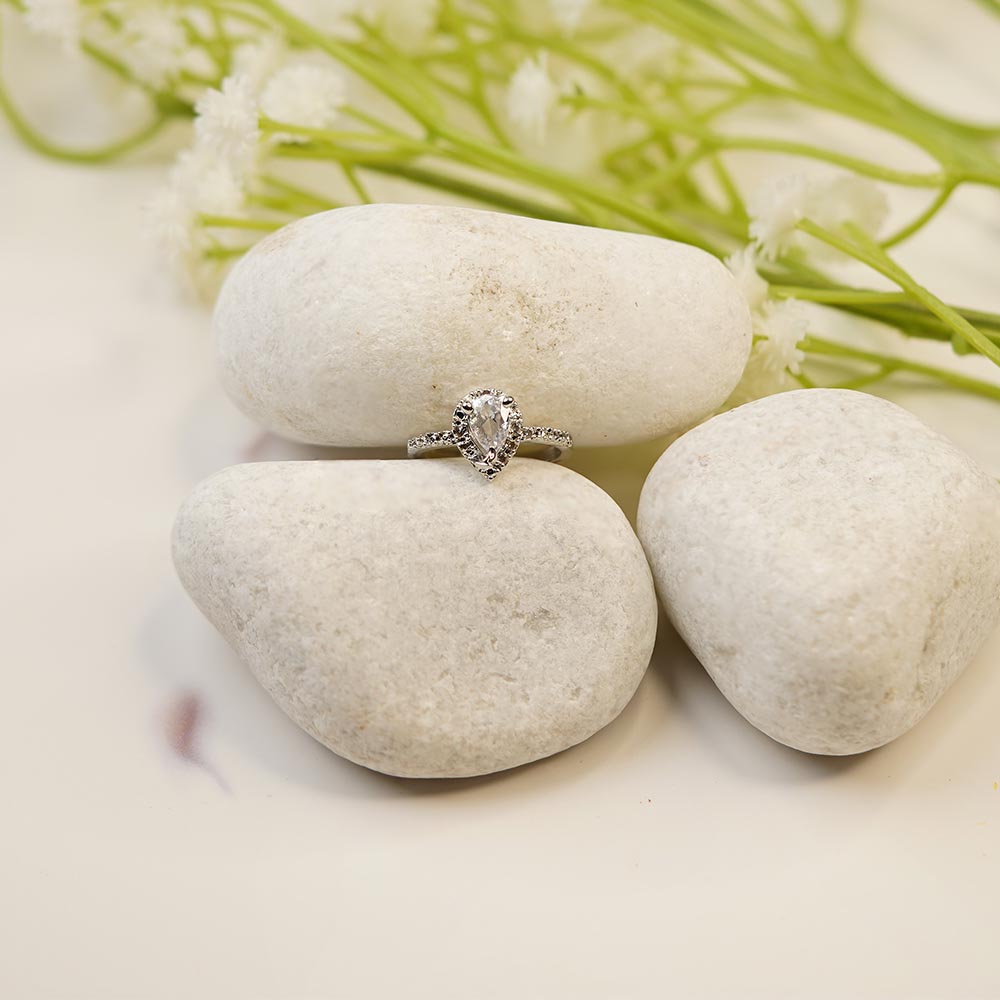 Silver Teardrop Ring Image 1