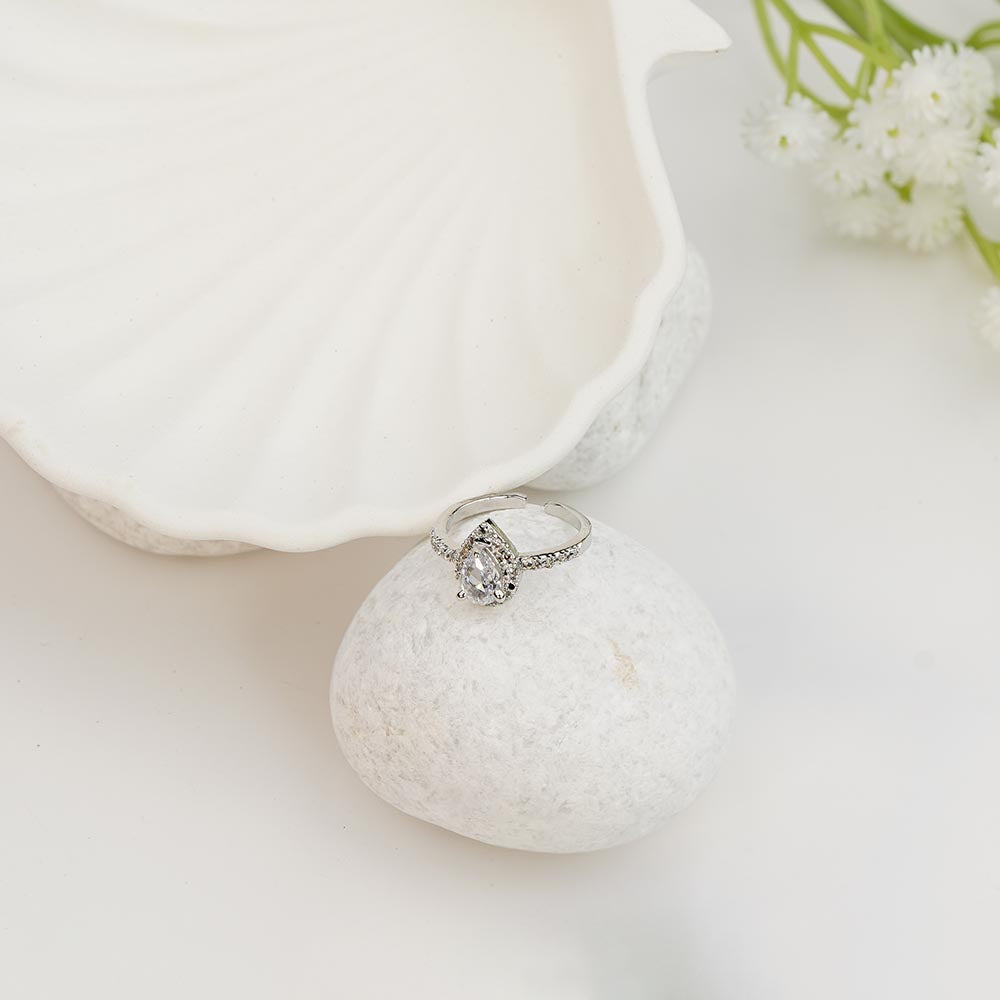 Silver Teardrop Ring Image 2